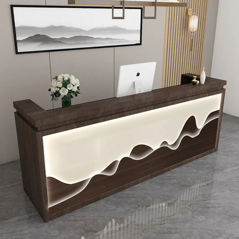 新しい中華茶屋のフロントデスク、中華レストラン、バー、ホテル - Spa Wellness Hotel のレビューと価格