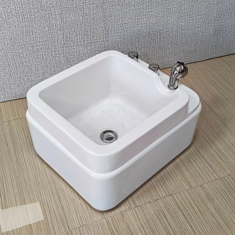 電動ポータブルリラックスフットバス、ペディキュアフットマッサ - Spa & Wellness Center Hotel Solverde のレビューと価格